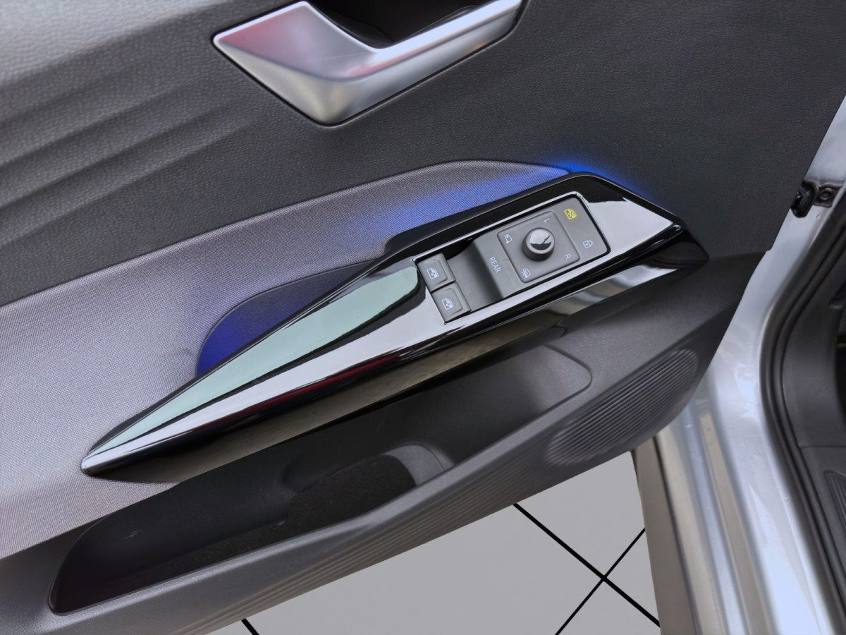 Thumb 9: Volkswagen ID.3 PURE PERFORMANCE CITY NAVI PDC LED SITZHZG