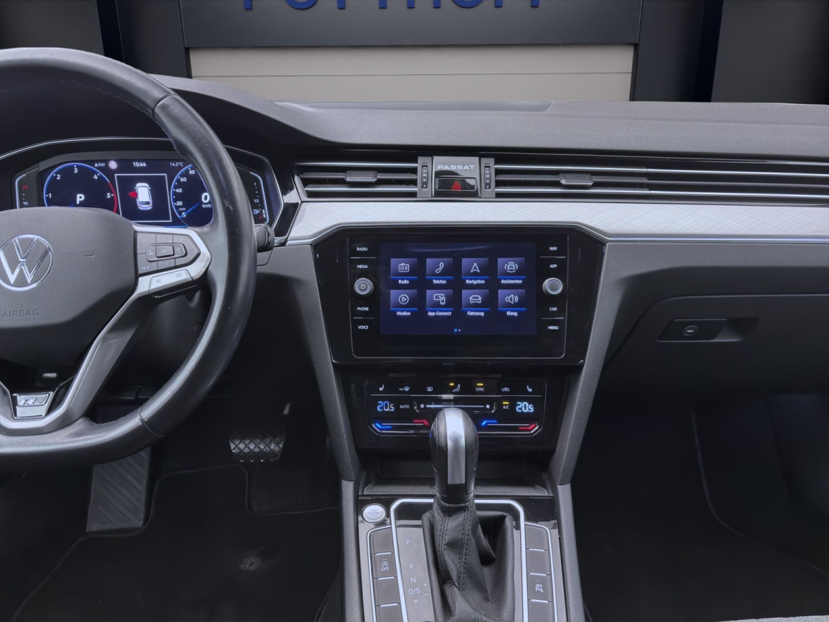 Thumb 13: Volkswagen Passat Variant 2.0 TDI DSG R-LINE AHK NAVI KAMERA SITZHZG