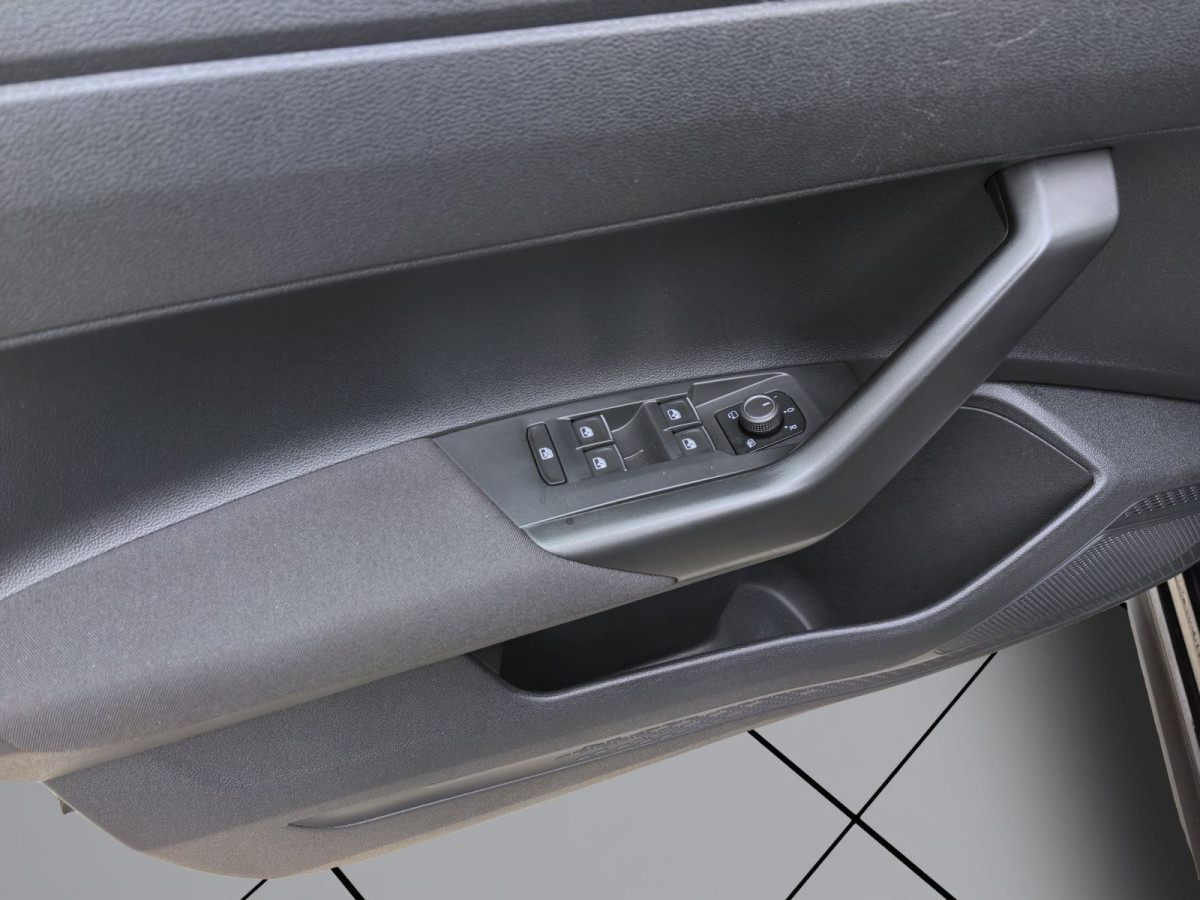 Thumb 9: Volkswagen Polo GTI IQ.LIGHT PDC SITZHZG APP-CONNECT