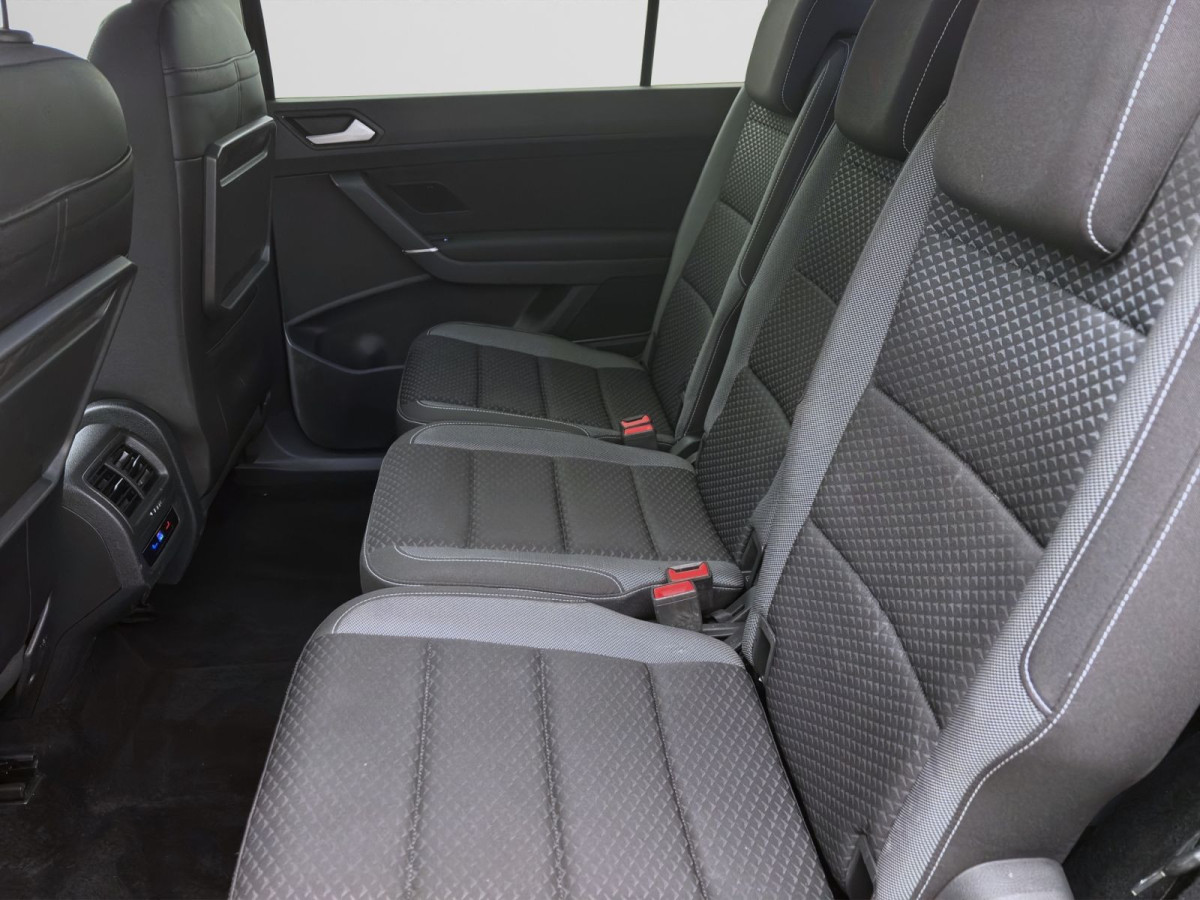 Thumb 14: Volkswagen Touran 2.0 TDI DSG ACTIVE AHK NAVI PDC SITZHZG