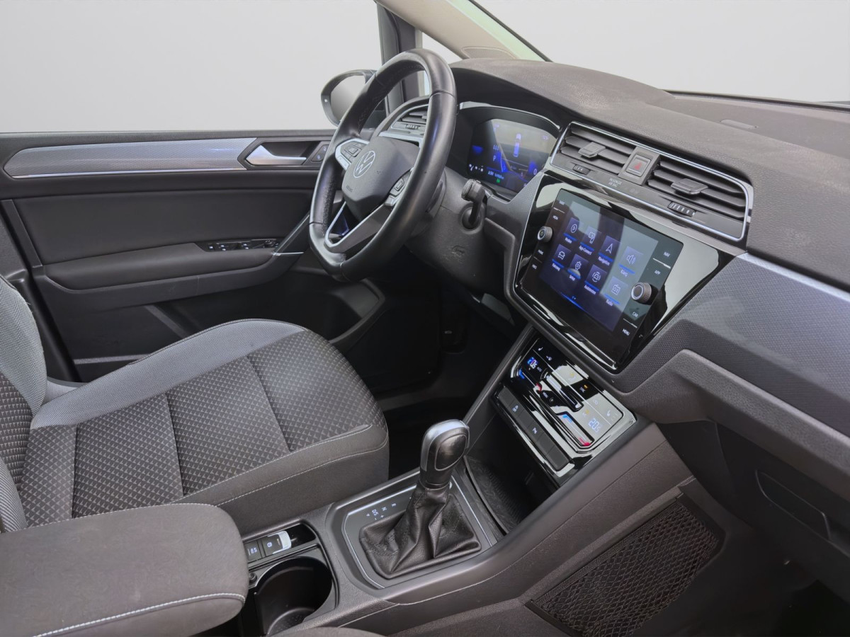 Thumb 16: Volkswagen Touran 2.0 TDI DSG ACTIVE AHK NAVI PDC SITZHZG