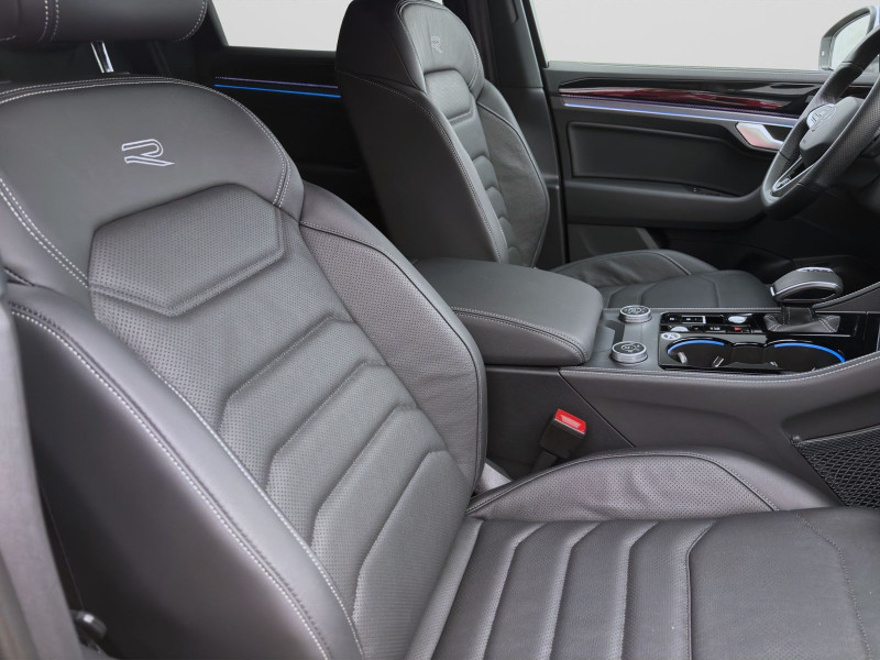 Bild 15: Volkswagen Touareg 3.0 TDI V6 Tiptronic 4M R-LINE AHK LUFT NAVI IQ.LIGHT