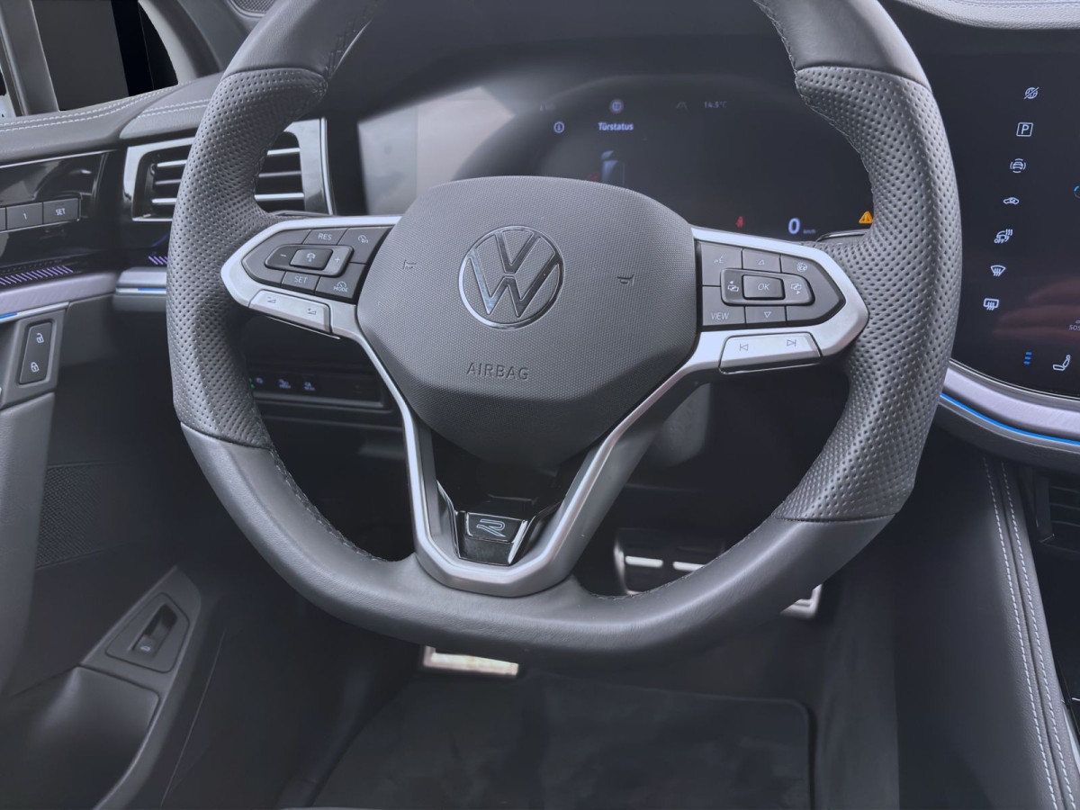 Thumb 11: Volkswagen Touareg 3.0 TDI V6 Tiptronic 4M R-LINE AHK LUFT NAVI IQ.LIGHT