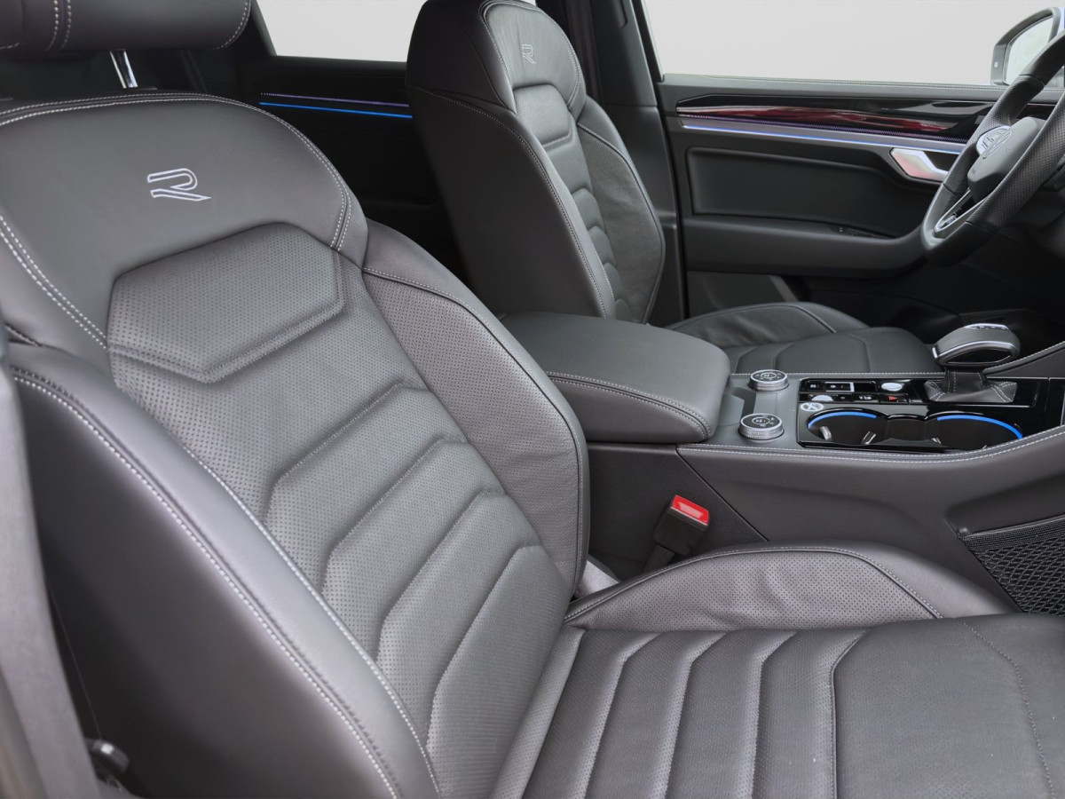 Thumb 15: Volkswagen Touareg 3.0 TDI V6 Tiptronic 4M R-LINE AHK LUFT NAVI IQ.LIGHT