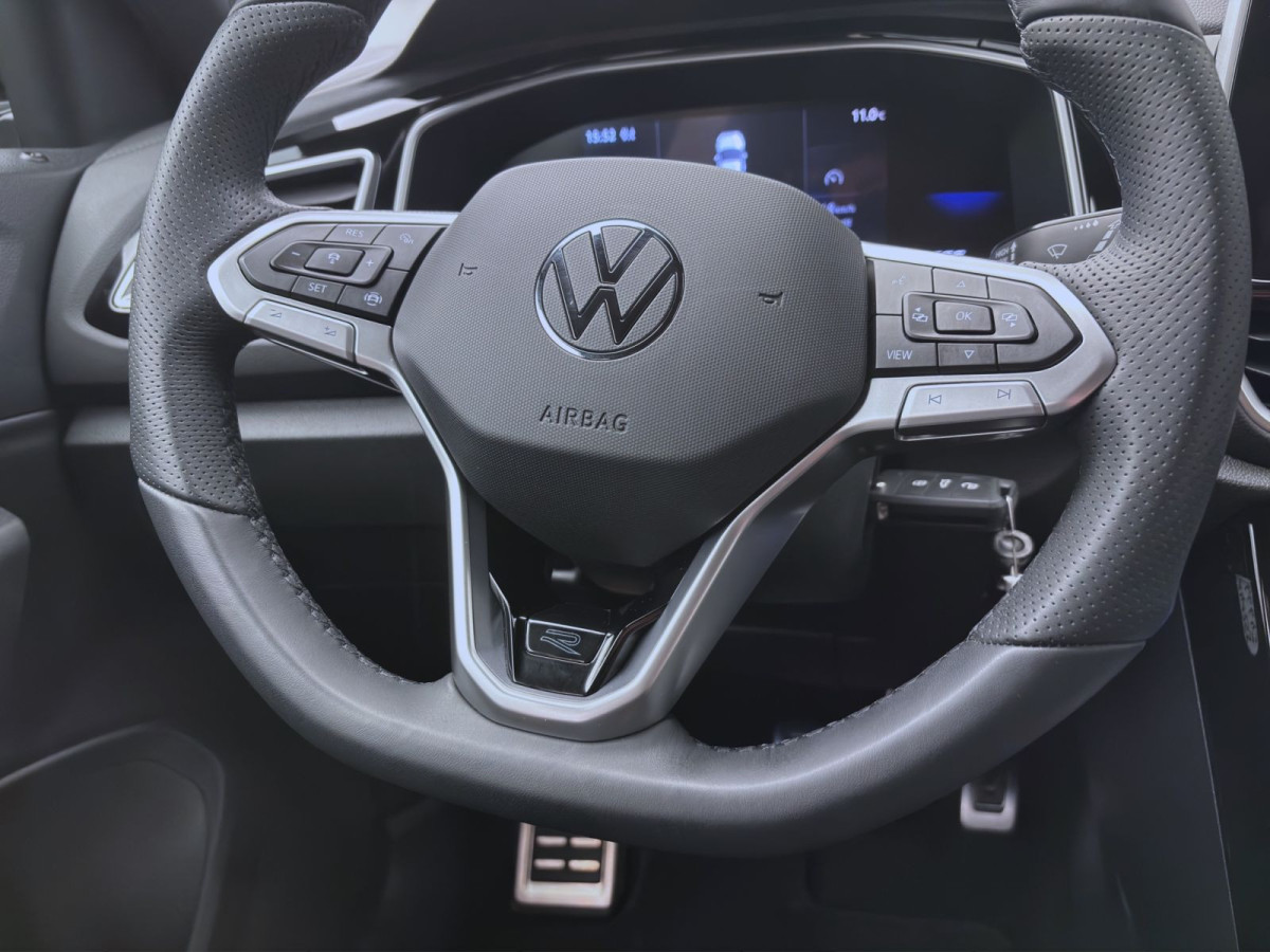 Thumb 11: Volkswagen T-Roc 1.5 TSI DSG R-LINE NAVI AHK KAMERA SHZG