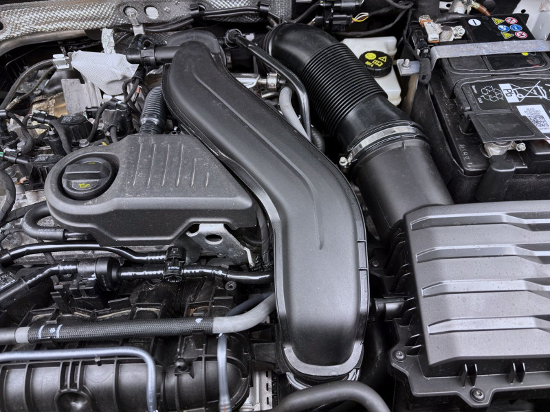 Bild 17: Volkswagen T-Roc 1.5 TSI DSG R-LINE NAVI AHK KAMERA SHZG