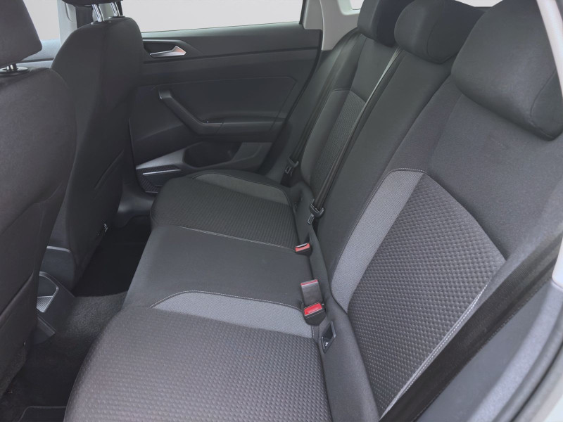 Bild 14: Volkswagen Taigo 1.0 TSI LED PDC SITZHZG KLIMA DAB+