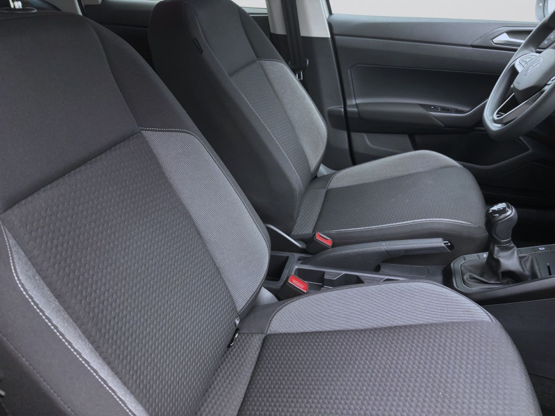 Bild 15: Volkswagen Taigo 1.0 TSI LED PDC SITZHZG KLIMA DAB+