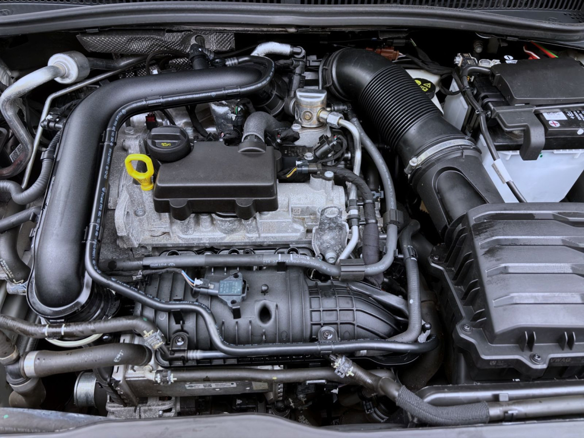 Thumb 17: Volkswagen Taigo 1.0 TSI LED PDC SITZHZG KLIMA DAB+