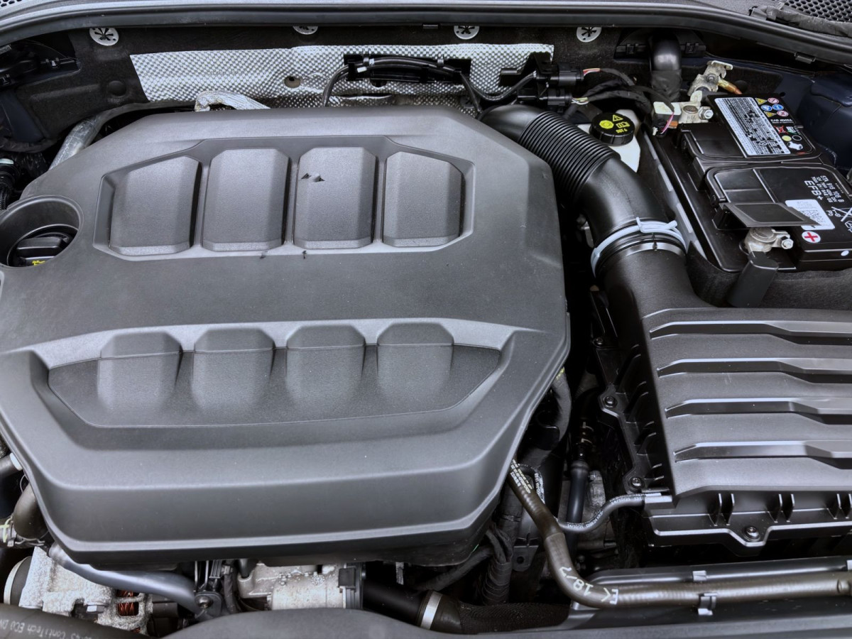 Thumb 17: Volkswagen Arteon 2.0 TSI DSG R-LINE AHK NAVI KAMERA IQ.LIGHT