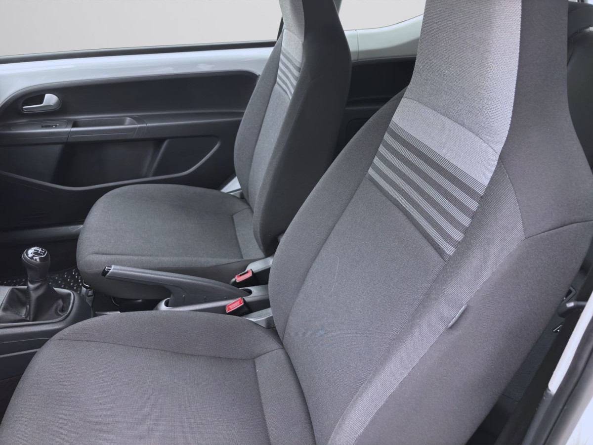 Thumb 8: Volkswagen up! 1.0 MPI MOVE UP! KAMERA SITZHZG PDC KLIMA