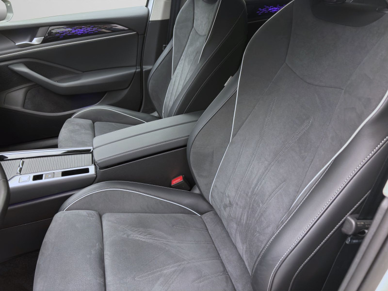 Bild 8: Volkswagen Passat Variant 2.0 TDI DSG ELEGANCE AHK NAVI IQ.LIGHT ACC