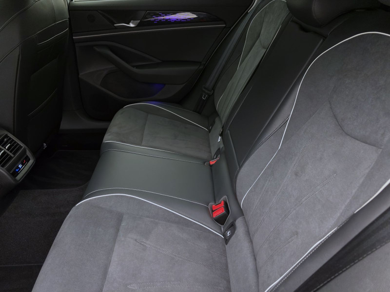 Bild 14: Volkswagen Passat Variant 2.0 TDI DSG ELEGANCE AHK NAVI IQ.LIGHT ACC