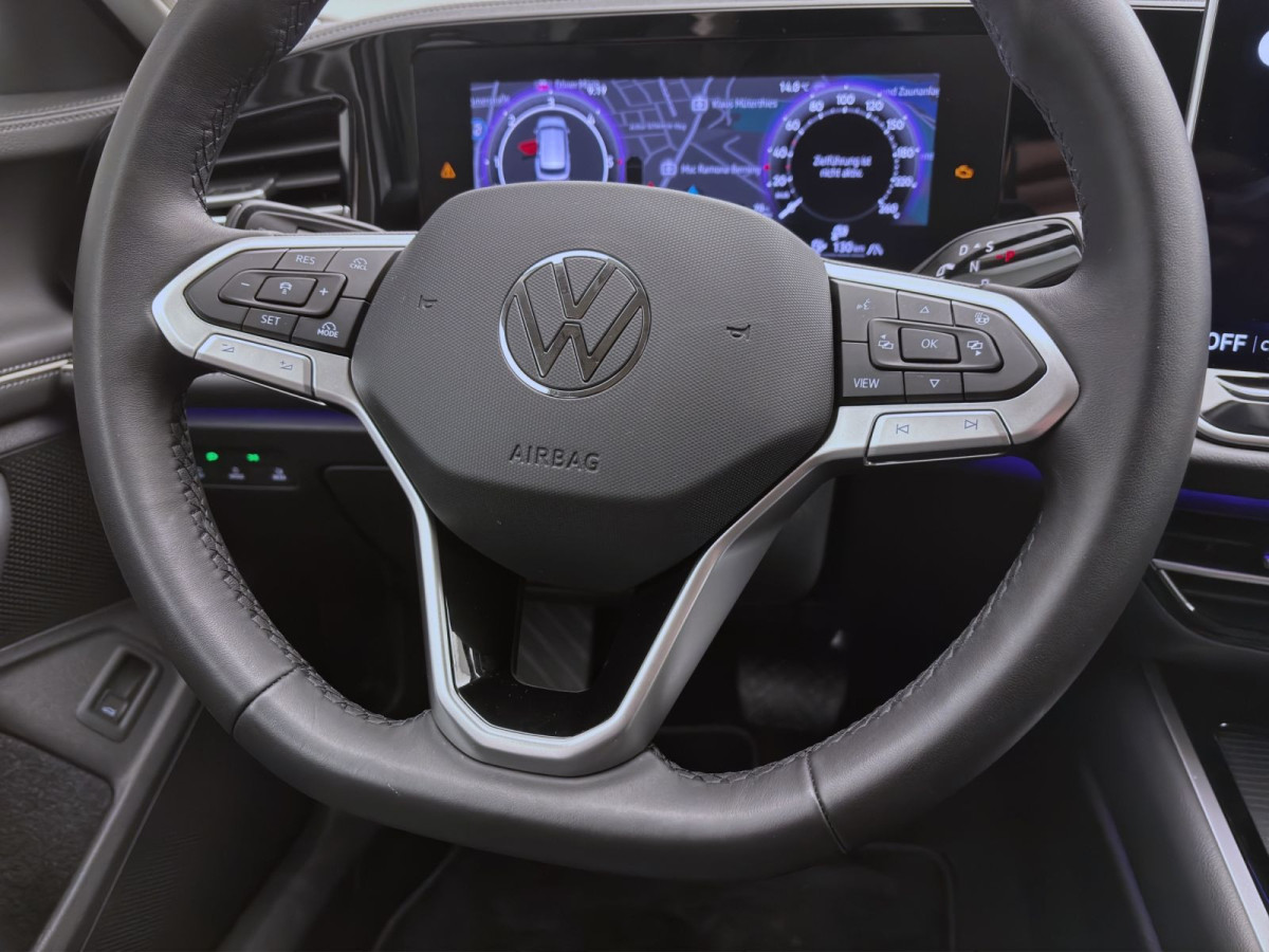 Thumb 11: Volkswagen Passat Variant 2.0 TDI DSG ELEGANCE AHK NAVI IQ.LIGHT ACC