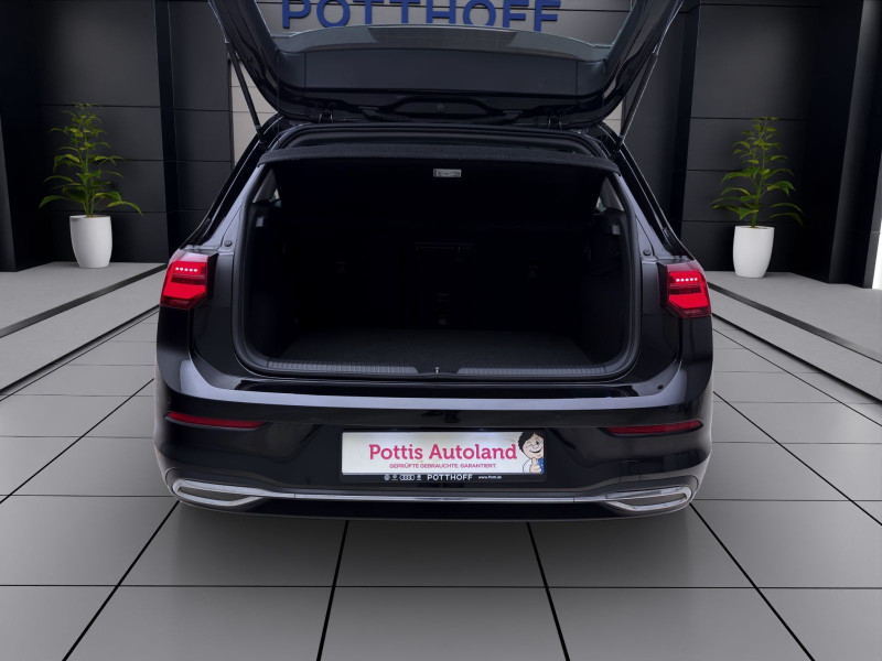 Bild 3: Volkswagen Golf 1.5 TSI ACTIVE ACC PDC STDHZG NAVI MATRIX