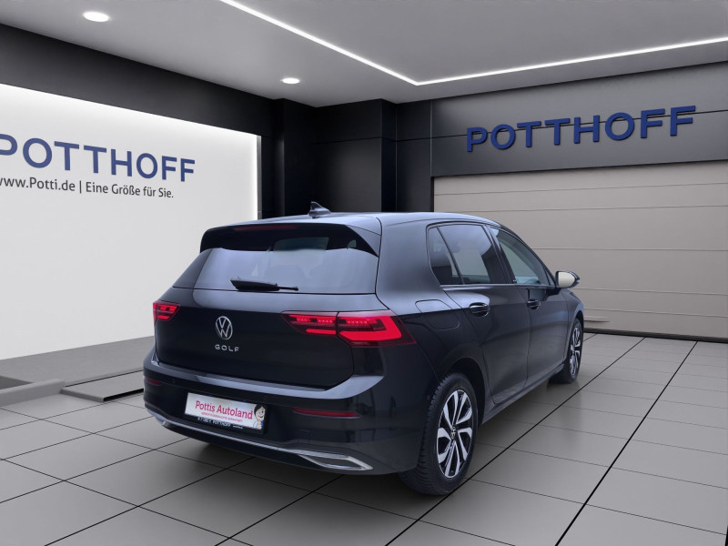 Bild 4: Volkswagen Golf 1.5 TSI ACTIVE ACC PDC STDHZG NAVI MATRIX