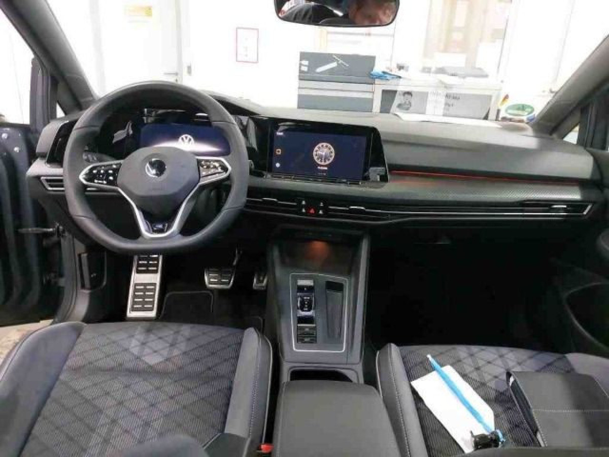 Thumb 2: Volkswagen Golf 1.5 eTSI DSG R-LINE NAVI PDC LED SITZHZG