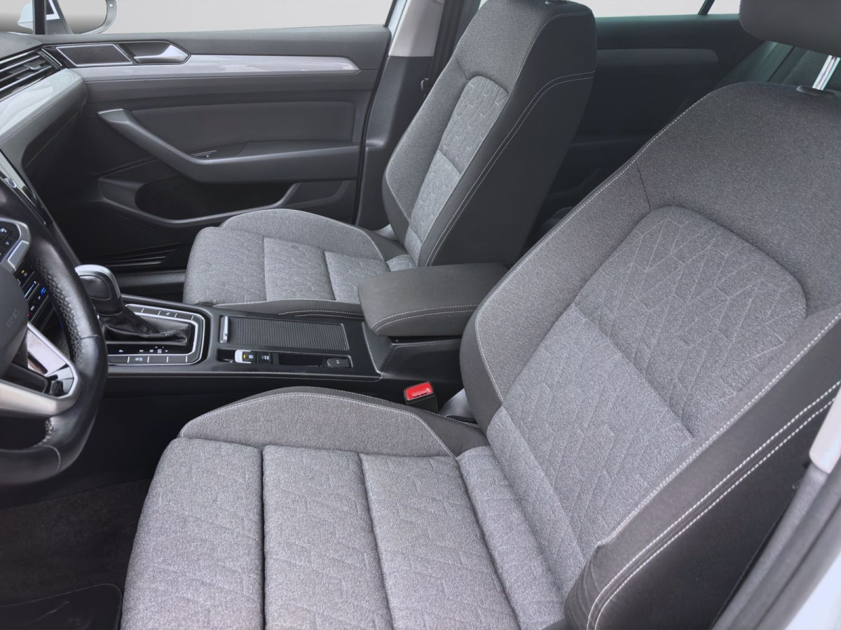 Thumb 8: Volkswagen Passat Variant 2.0 TDI DSG BUSINESS NAVI KAMERA KLIMA SHZG