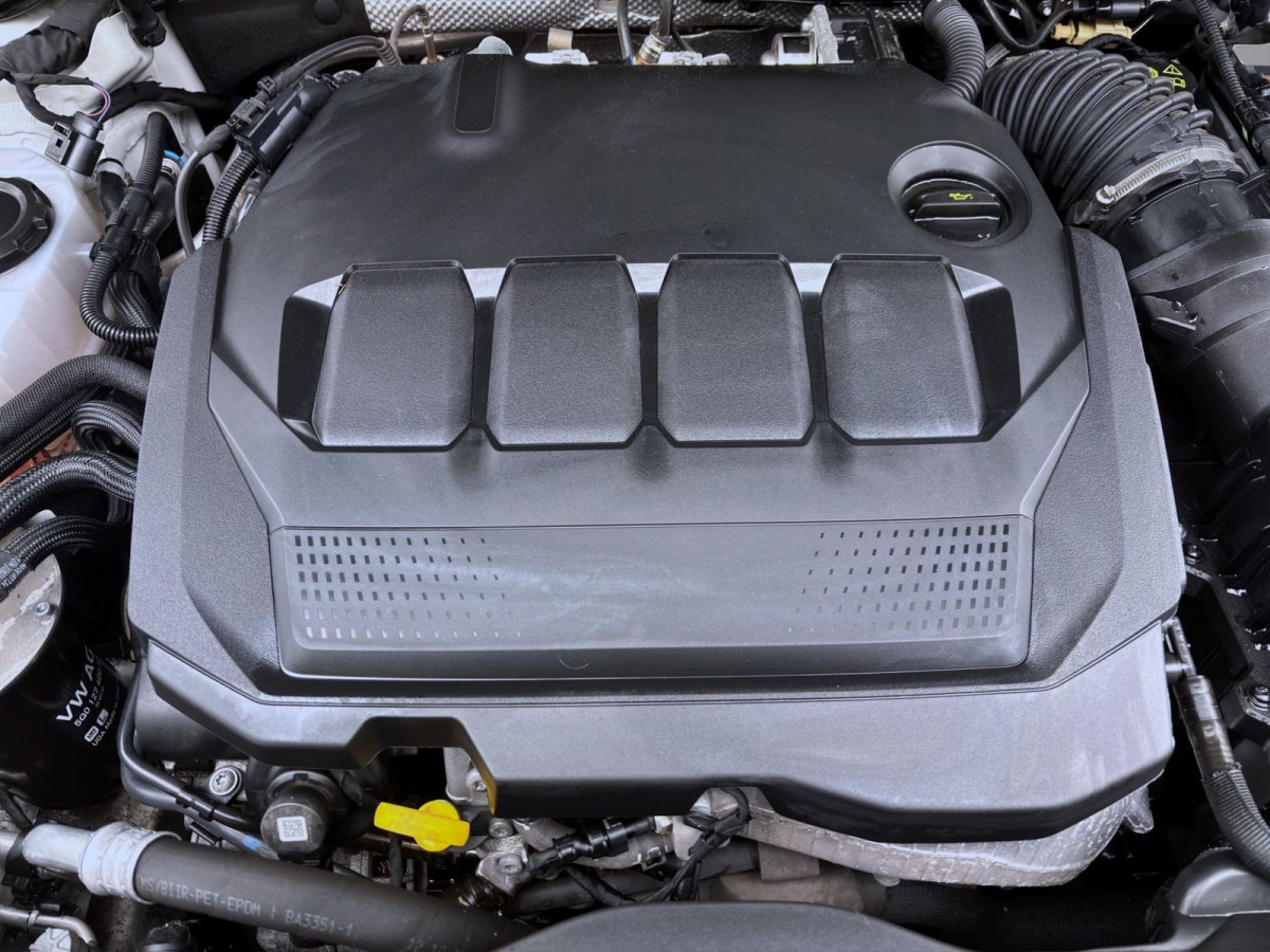 Thumb 17: Volkswagen Passat Variant 2.0 TDI DSG BUSINESS NAVI KAMERA KLIMA SHZG