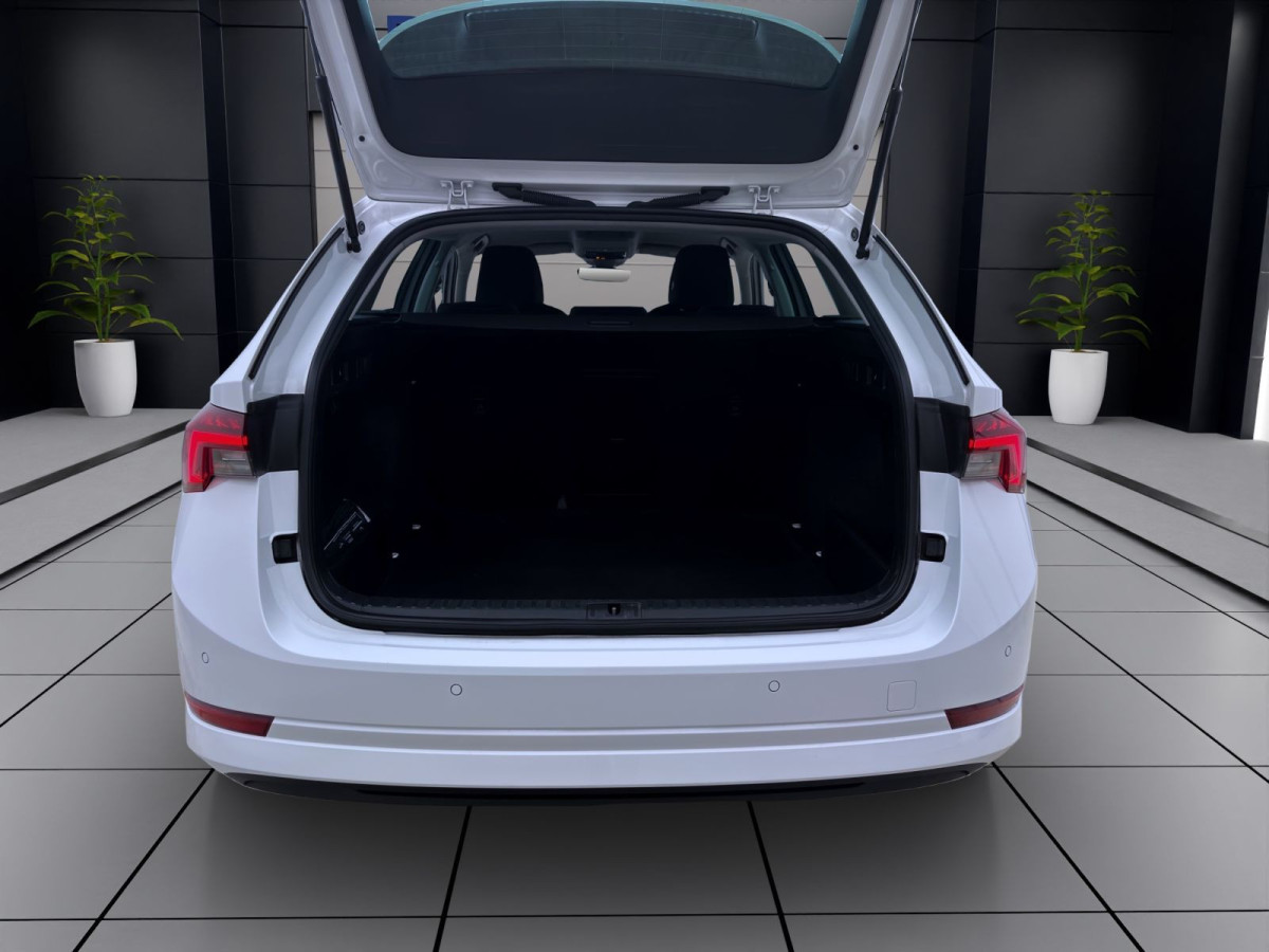 Thumb 3: Škoda Octavia Combi 2.0 TDI DSG STYLE NAVI HuD PDC SITZHZG