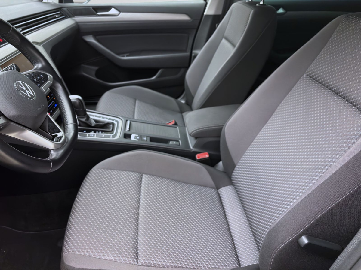 Thumb 8: Volkswagen Passat Variant 2.0 TDI DSG NAVI KAMERA SITZHZG PDC LED