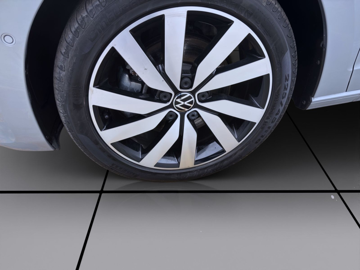 Thumb 7: Volkswagen Touran 2.0 TDI DSG HIGHLINE STDHZG AHK PANO