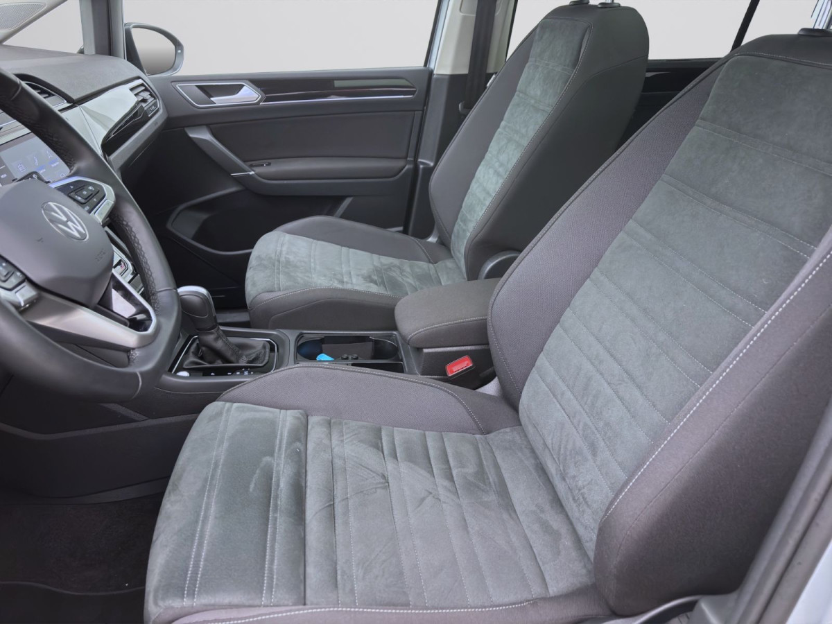Thumb 8: Volkswagen Touran 2.0 TDI DSG HIGHLINE STDHZG AHK PANO