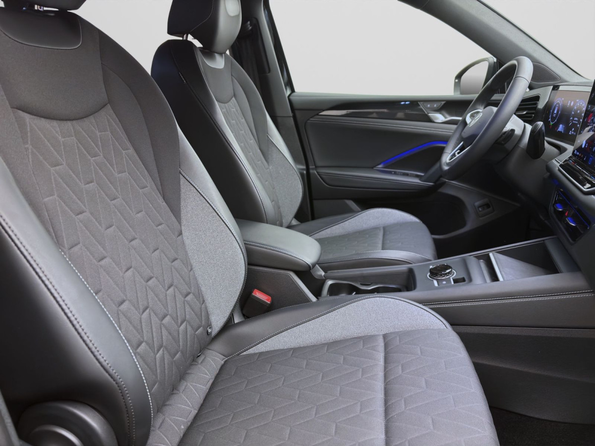 Thumb 15: Volkswagen Tiguan 2.0 TDI DSG GOAL AHK NAVI ACC SITZHZG