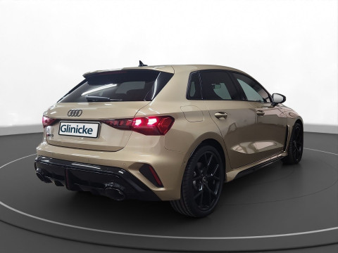 Audi RS 3 Sportback - RS 3 Sportback exclusive RS-Abgas Pano  LM 19" RFK Sonos Head-Up