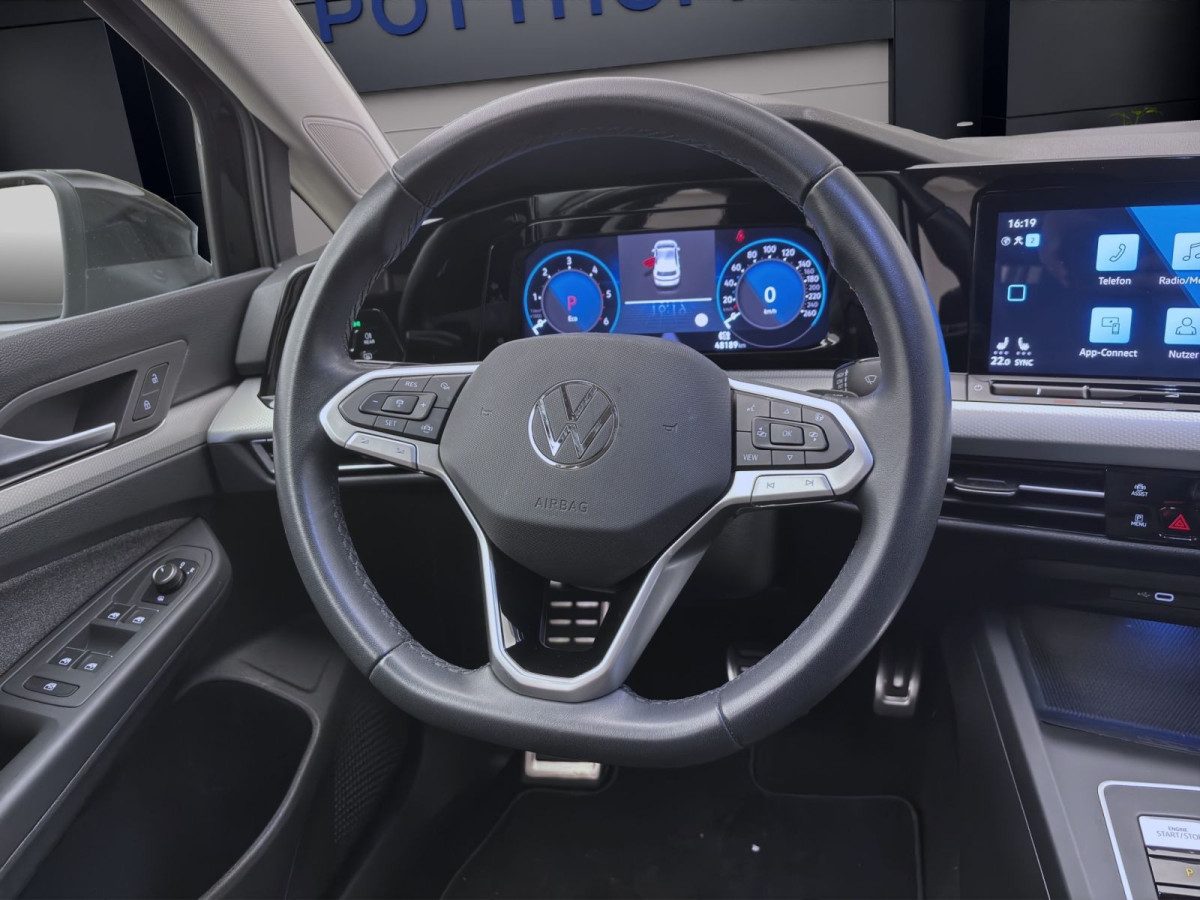 Thumb 10: Volkswagen Golf 2.0 TDI DSG MOVE AHK KAMERA PDC NAVI