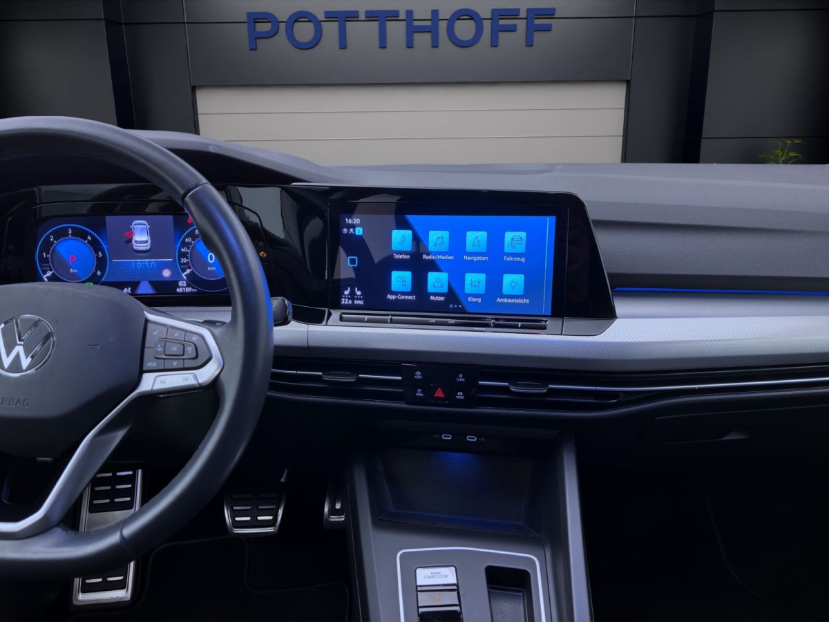 Thumb 13: Volkswagen Golf 2.0 TDI DSG MOVE AHK KAMERA PDC NAVI