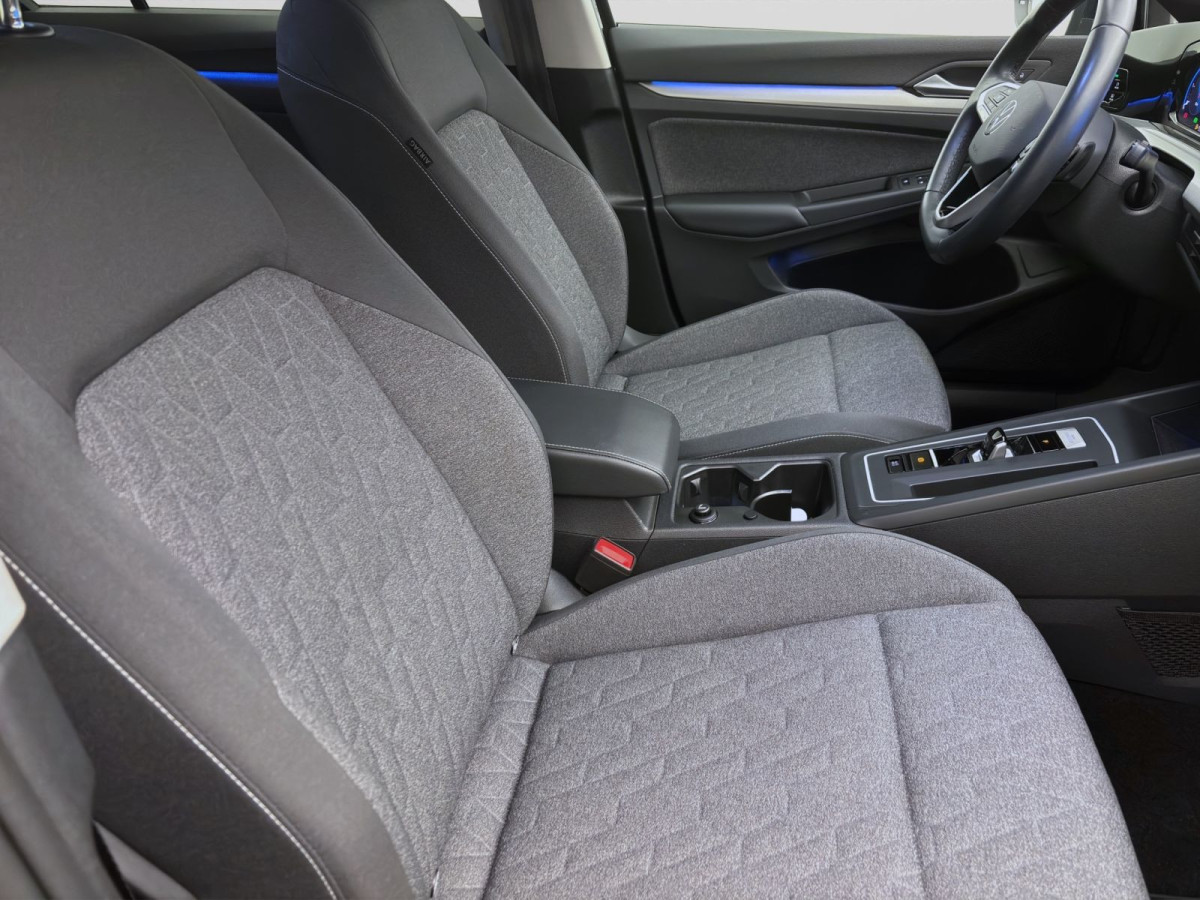 Thumb 15: Volkswagen Golf 2.0 TDI DSG MOVE AHK KAMERA PDC NAVI