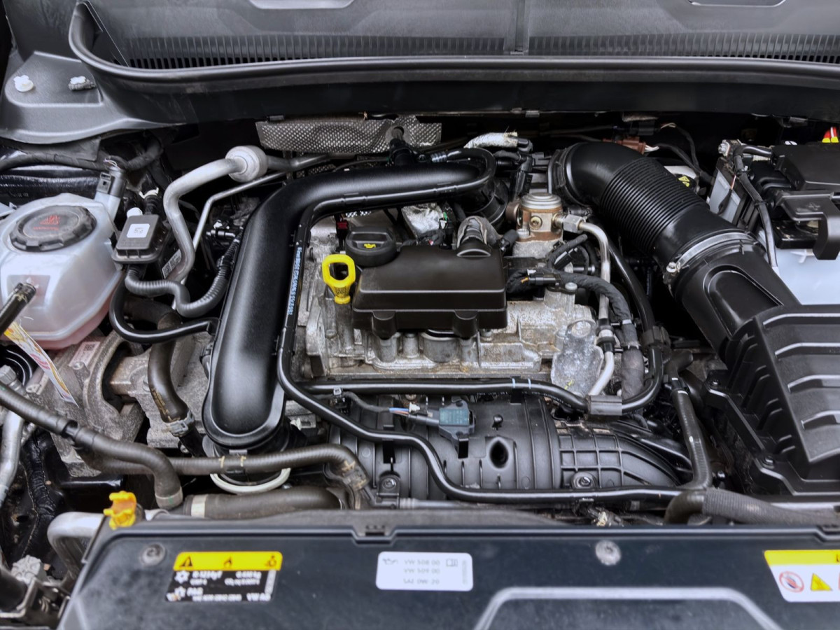 Thumb 17: Volkswagen T-Cross 1.0 TSI DSG STYLE KAMERA ACC SITZHZG LED