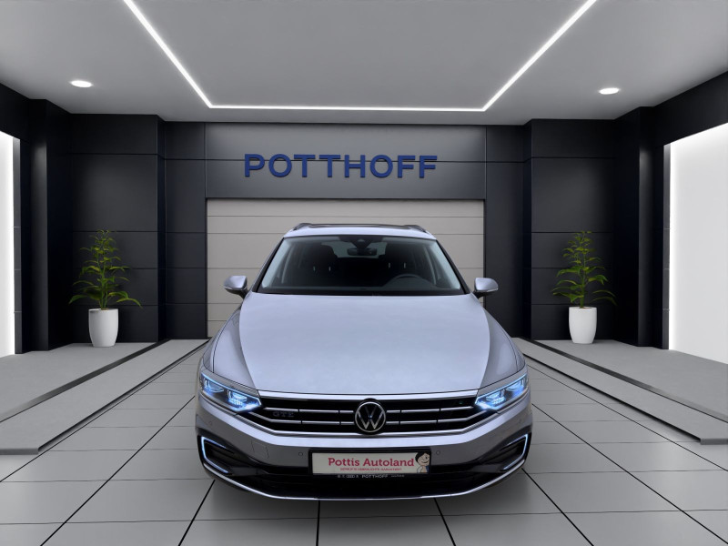 Bild 6: Volkswagen Passat Variant 1.4 TSI eHybrid DSG GTE PANO AHK NAVI IQ.LIGHT
