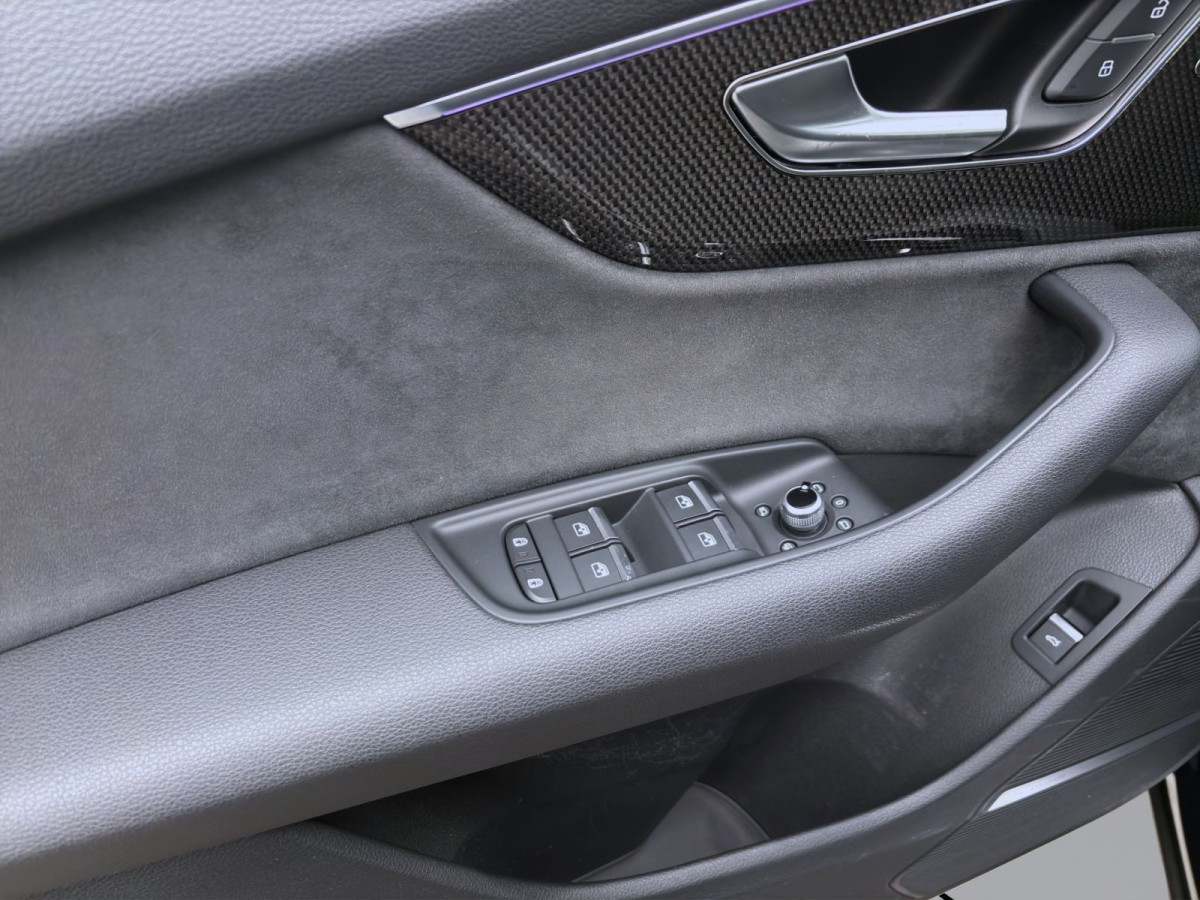 Thumb 9: Audi Q7 50 TDI Q COMPETITION PLUS PANO HD-MATRIX LM22 B&O