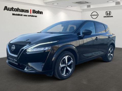 Automodell: Qashqai in der Farbe schwarz