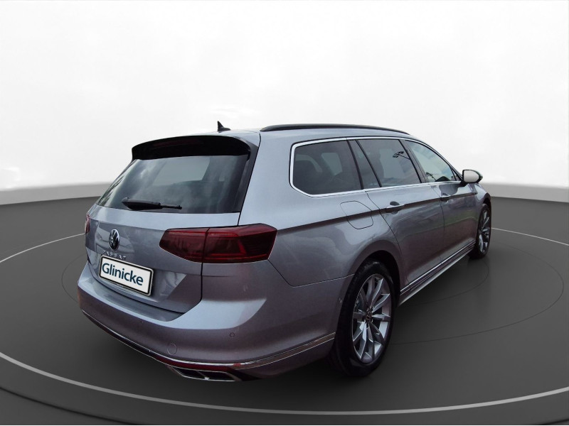 Volkswagen - Passat Variant