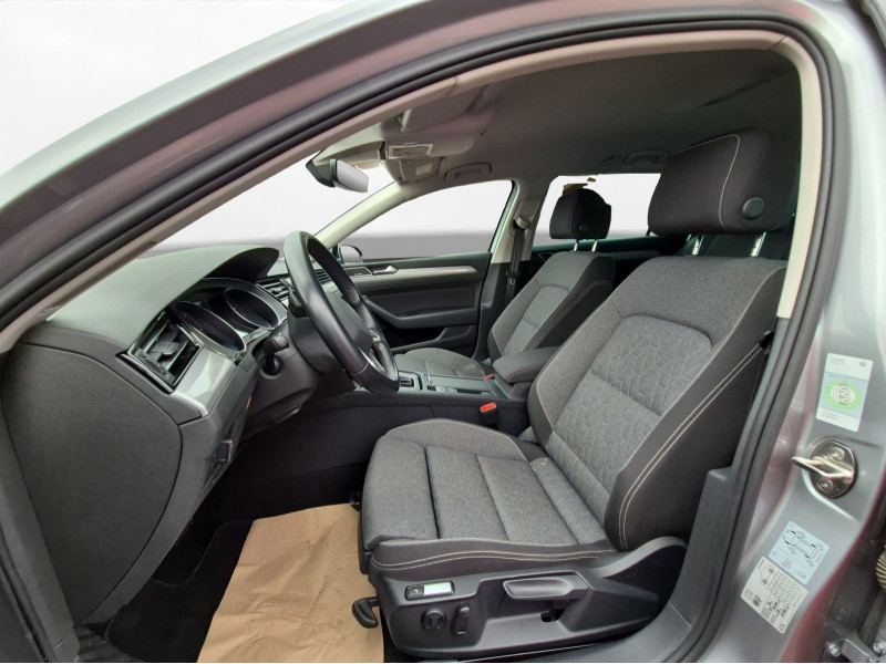 Volkswagen - Passat Variant