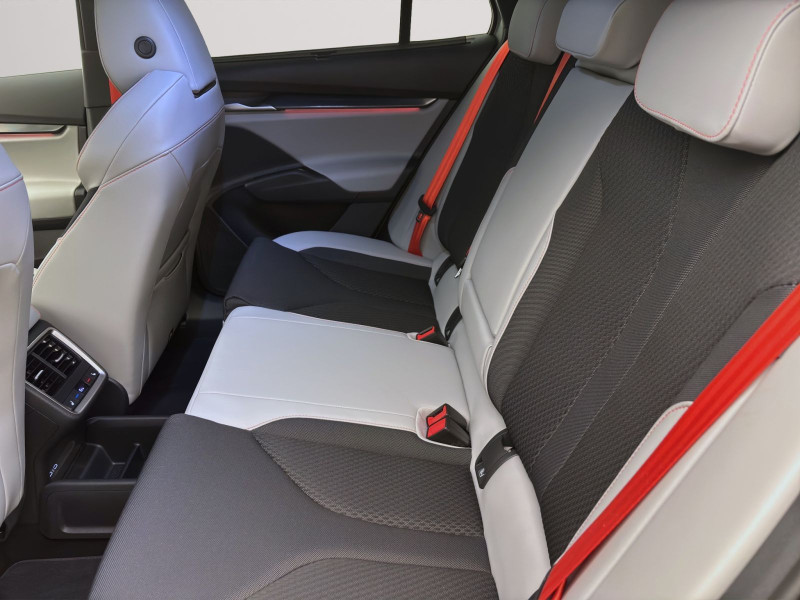 Bild 14: Škoda Elroq 85 FIRST EDITION LODGE AHK NAVI HuD SITZHZG