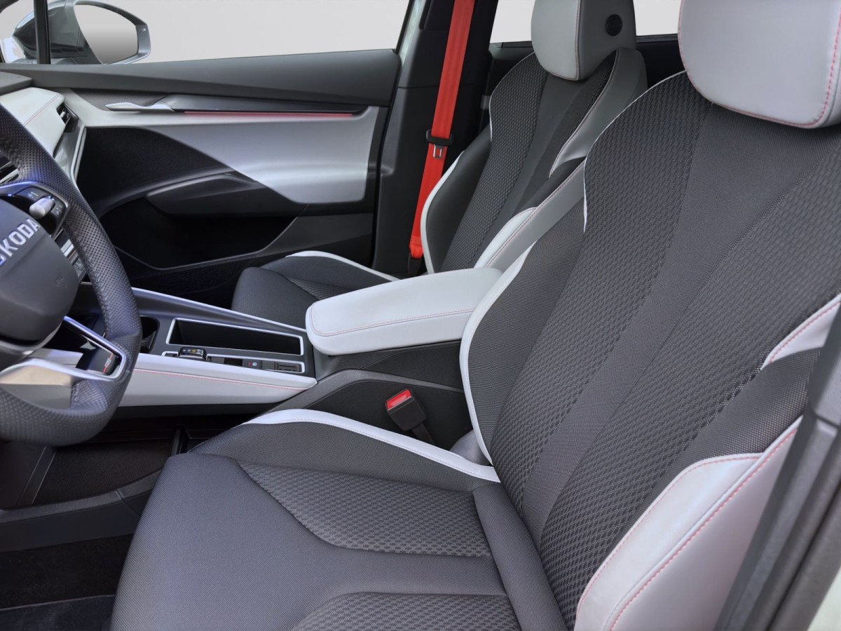 Thumb 8: Škoda Elroq 85 FIRST EDITION LODGE AHK NAVI HuD SITZHZG