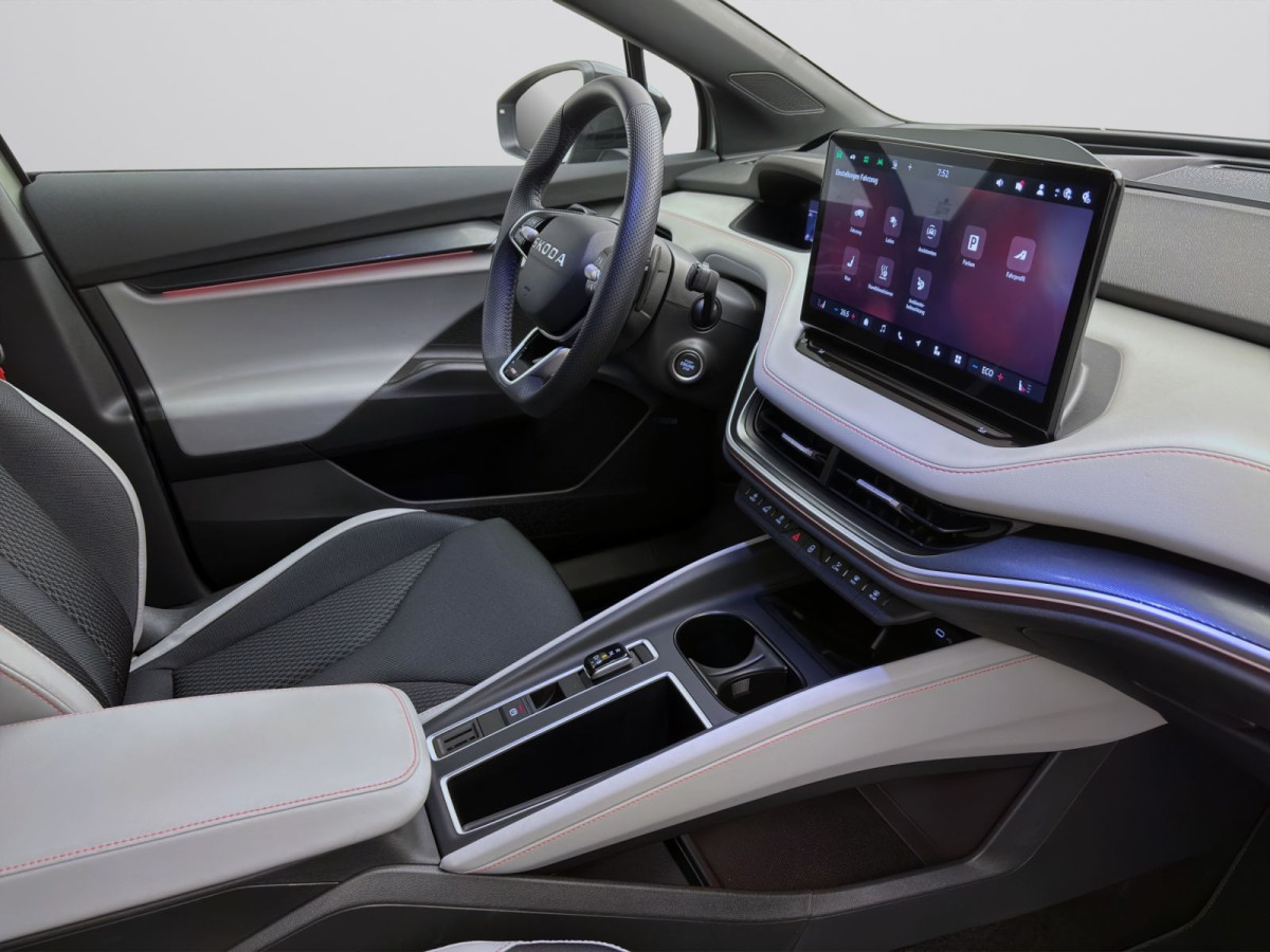 Thumb 16: Škoda Elroq 85 FIRST EDITION LODGE AHK NAVI HuD SITZHZG