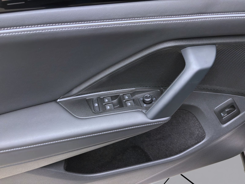 Bild 9: Volkswagen Tiguan 2.0 TDI DSG ELEGANCE STDHZG AHK NAVI KAMERA