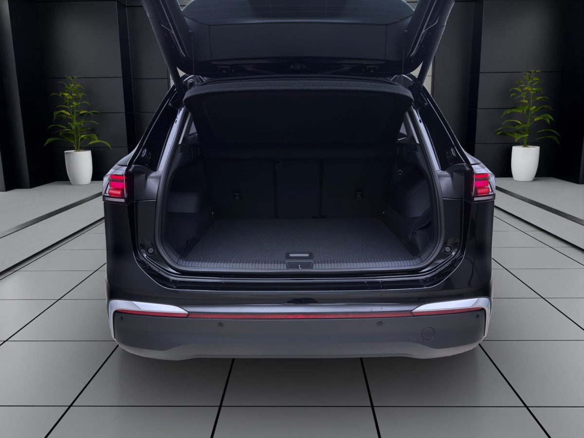 Thumb 3: Volkswagen Tiguan 2.0 TDI DSG ELEGANCE STDHZG AHK NAVI KAMERA