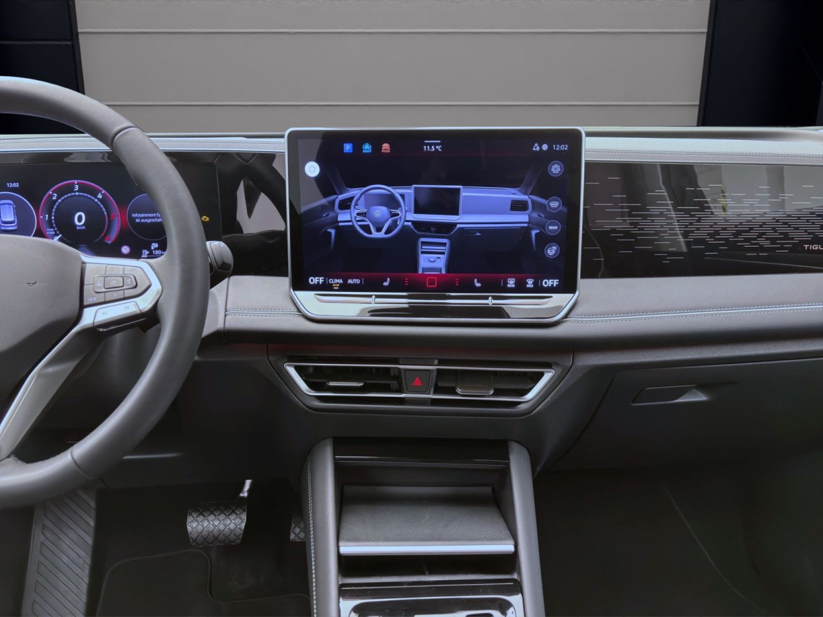 Thumb 13: Volkswagen Tiguan 2.0 TDI DSG ELEGANCE STDHZG AHK NAVI KAMERA