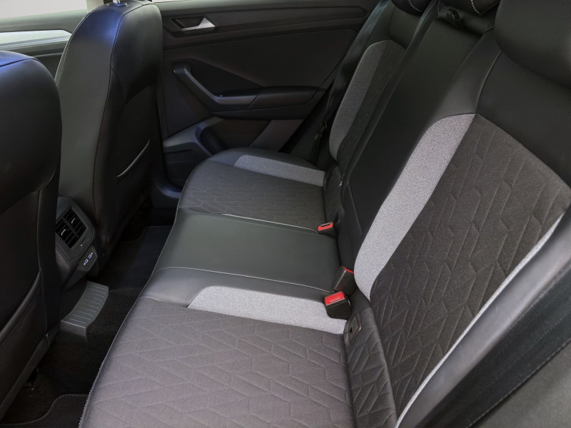 Bild 14: Volkswagen T-Roc 2.0 TDI DSG GOAL AHK KAMERA NAVI PDC