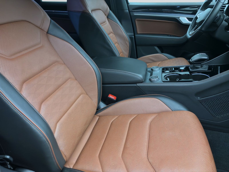 Bild 15: Volkswagen Touareg 3.0 TDI DSG 4M R-LINE LUFT STDHZG AHK NAVI