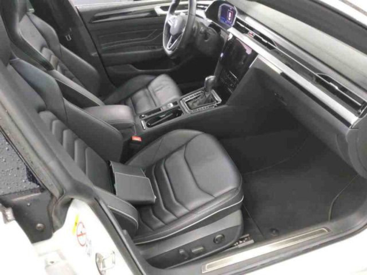 Thumb 2: Volkswagen Arteon 2.0 TDI DSG 4M R-LINE AHK NAVI STDHZG PANO