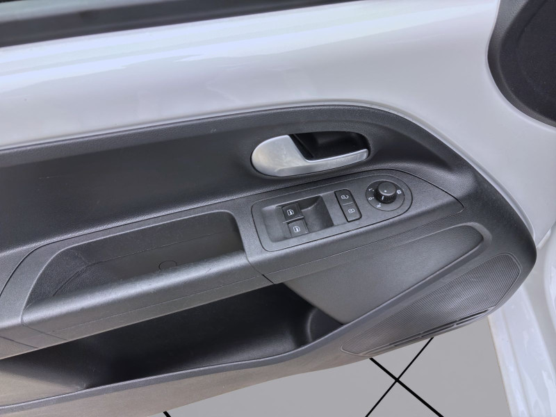 Bild 9: Volkswagen up! 1.0 MPI MOVE UP! KAMERA PDC SHZG KLIMA