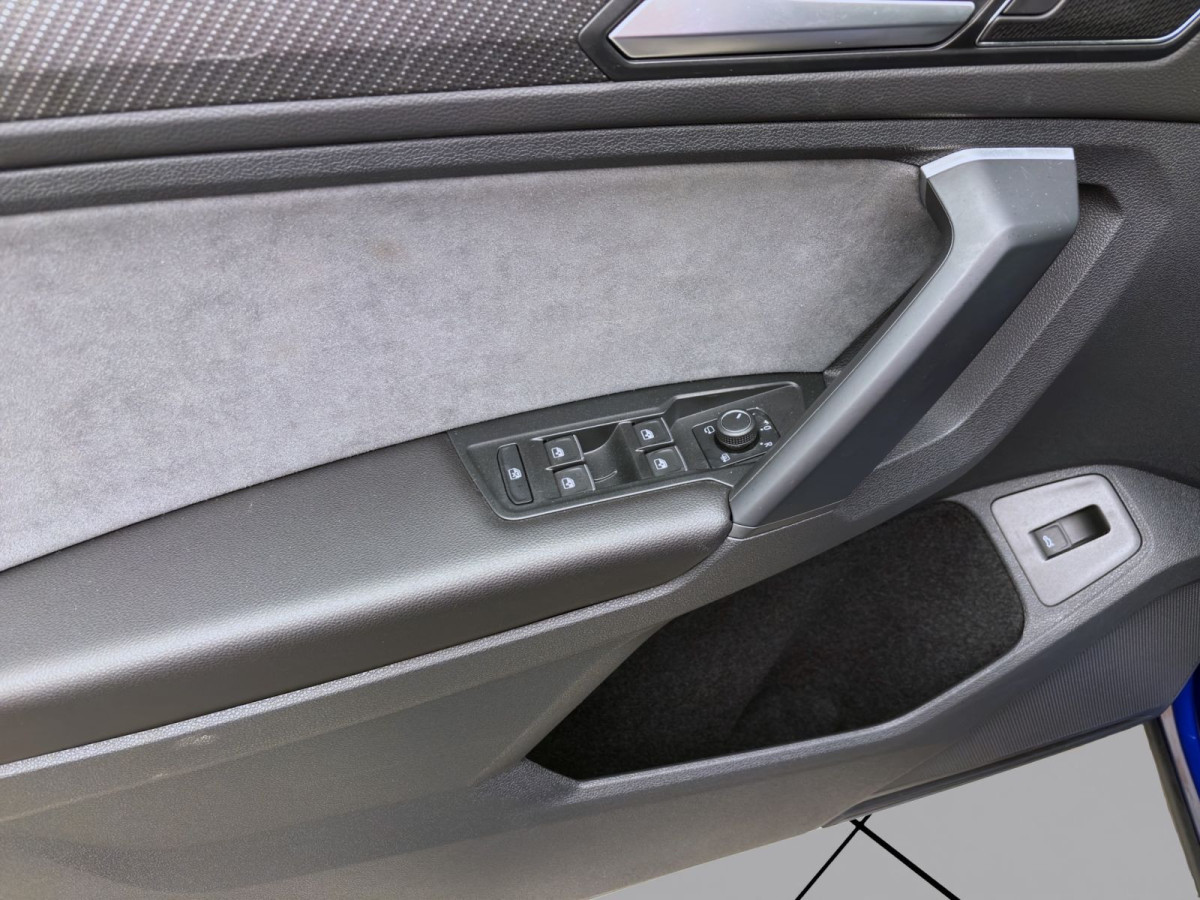 Thumb 9: Volkswagen Tiguan 4M R AHK NAVI IQ.LIGHT DCC ACC KAMERA