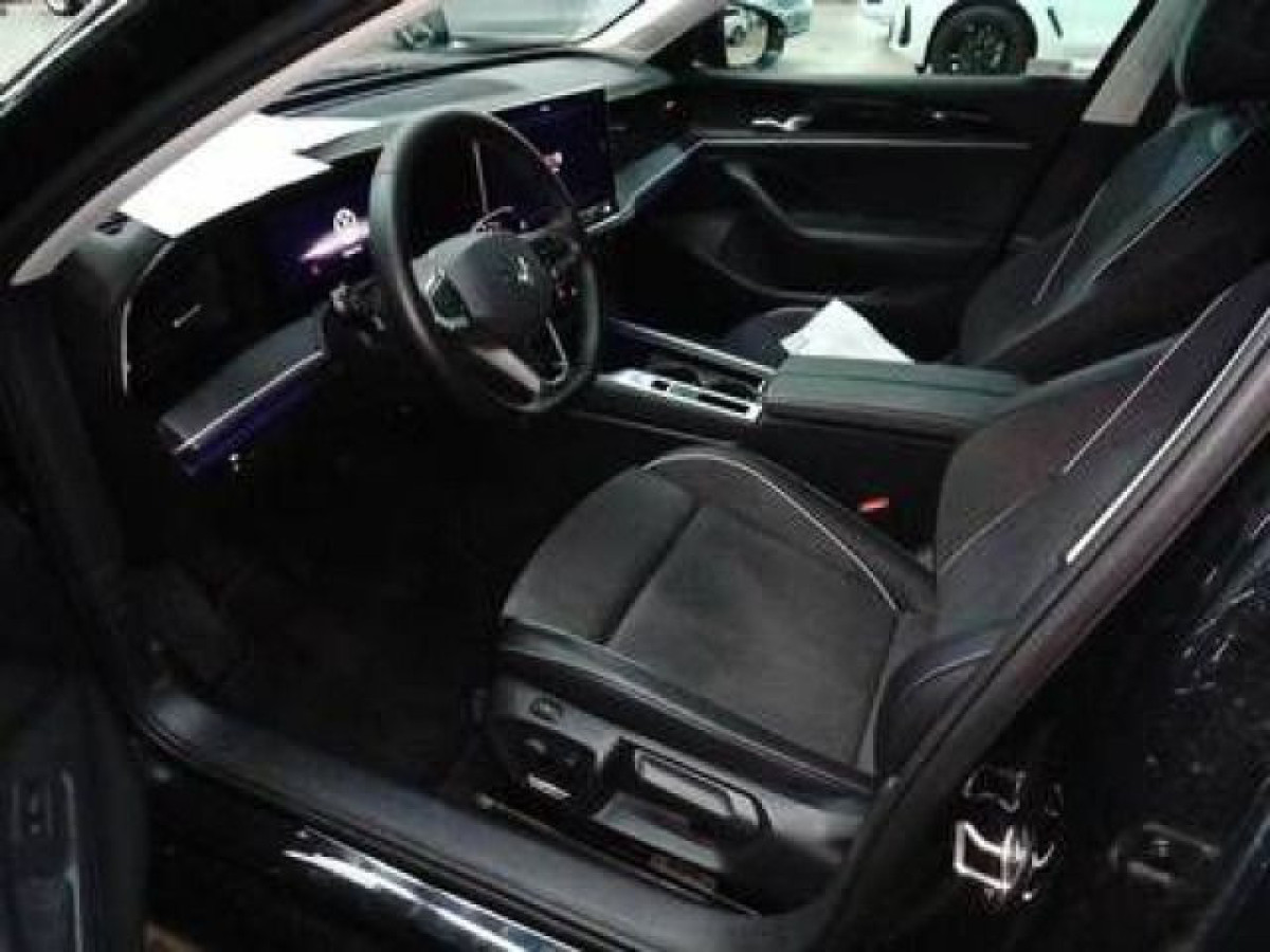 Thumb 2: Volkswagen Passat Variant 1.5 TSI eHybrid DSG BUSINESS AHK NAVI KAMERA HuD